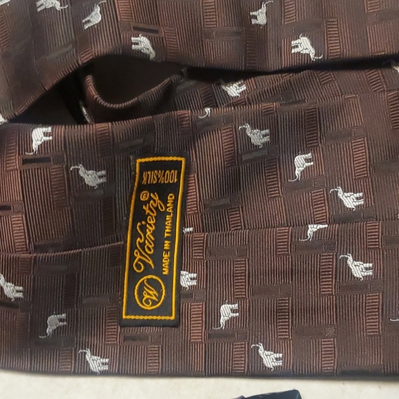 2 PIERRE CARDIN SILK  and  Variety silk vintage ties - Picture 4 of 7